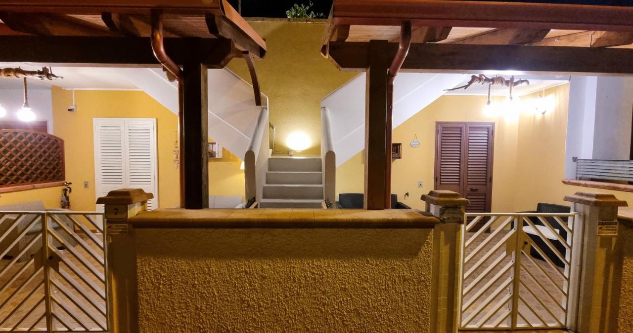 La Terrazza Dei Nonni Apartment Torre Specchia Ruggeri Exterior photo