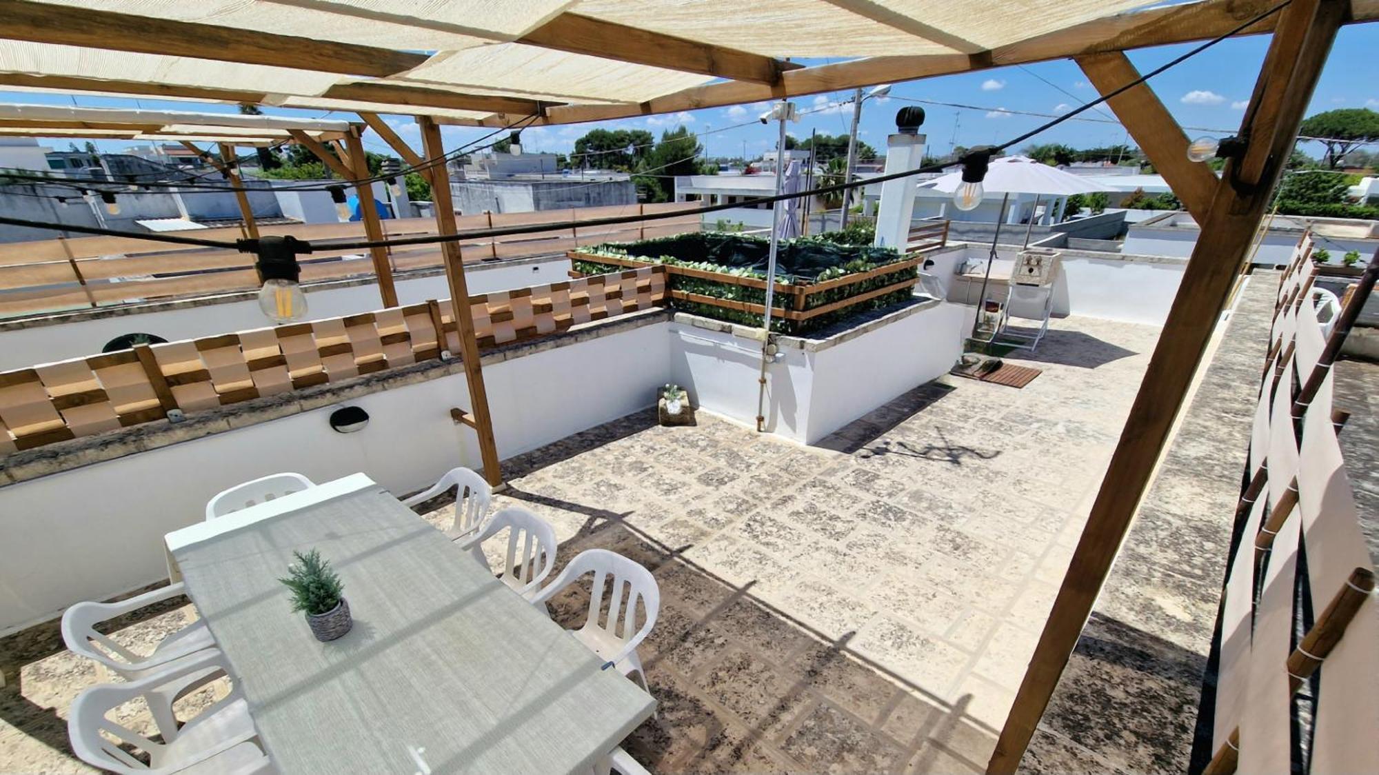 La Terrazza Dei Nonni Apartment Torre Specchia Ruggeri Exterior photo